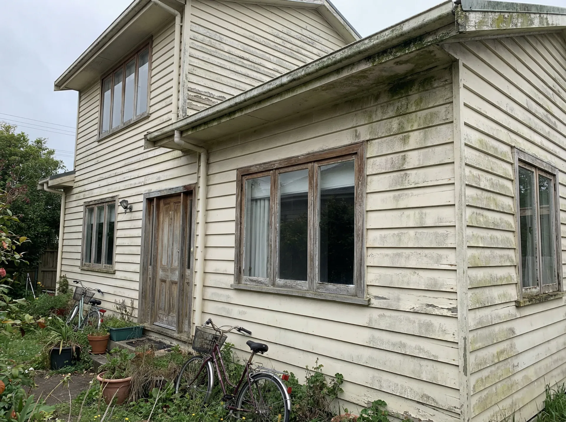 外壁の色あせ、変色